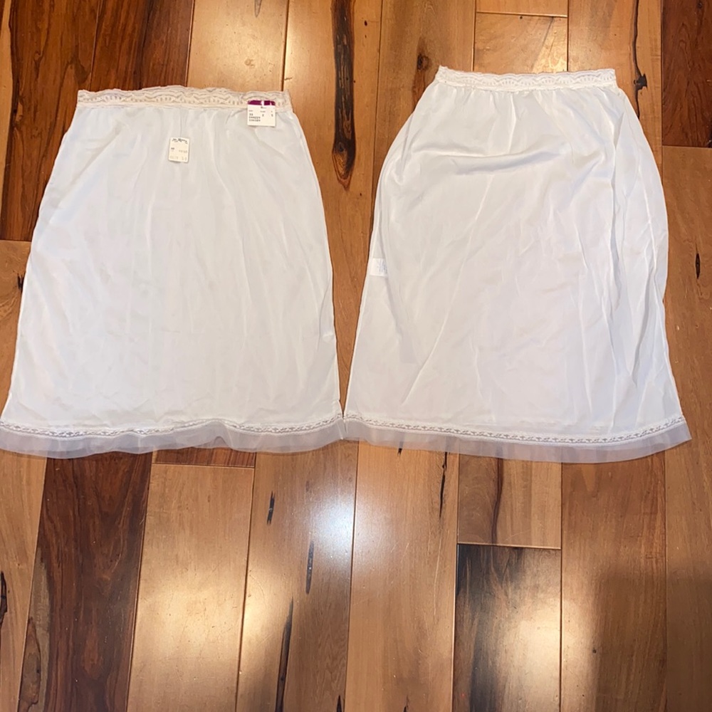 NWT~ VINTAGE 1960/1970s HER MAJESTY SLIP